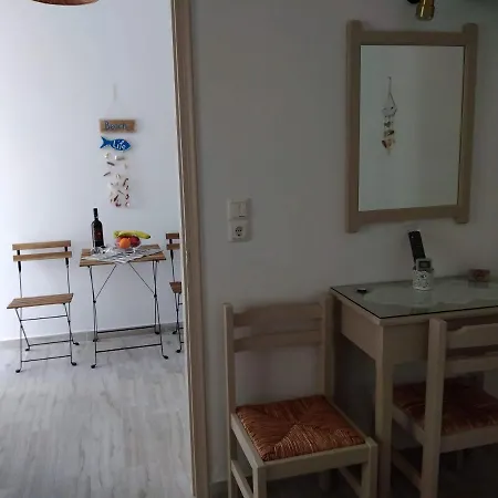 Nick's Studio 4 Apartment Parikia (Paros)