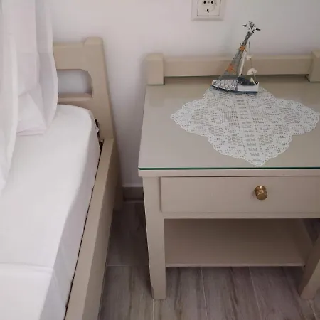 Nick's Studio 4 Parikia (Paros)